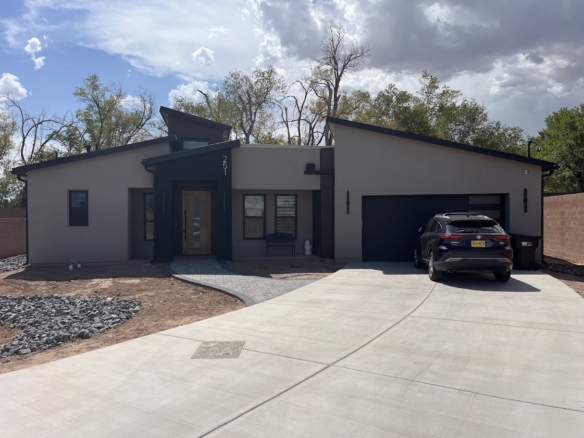 251 Valle Encantado
